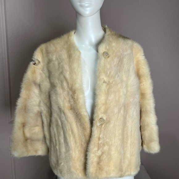 Vintage Real Fur Coat Woman’s Jacket Silk Lining - Picture 8 of 11
